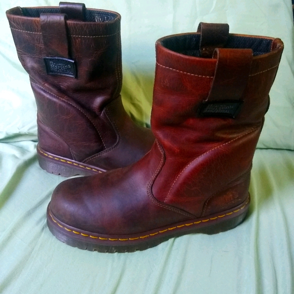 Dr Martens Industrial Rigger work boot